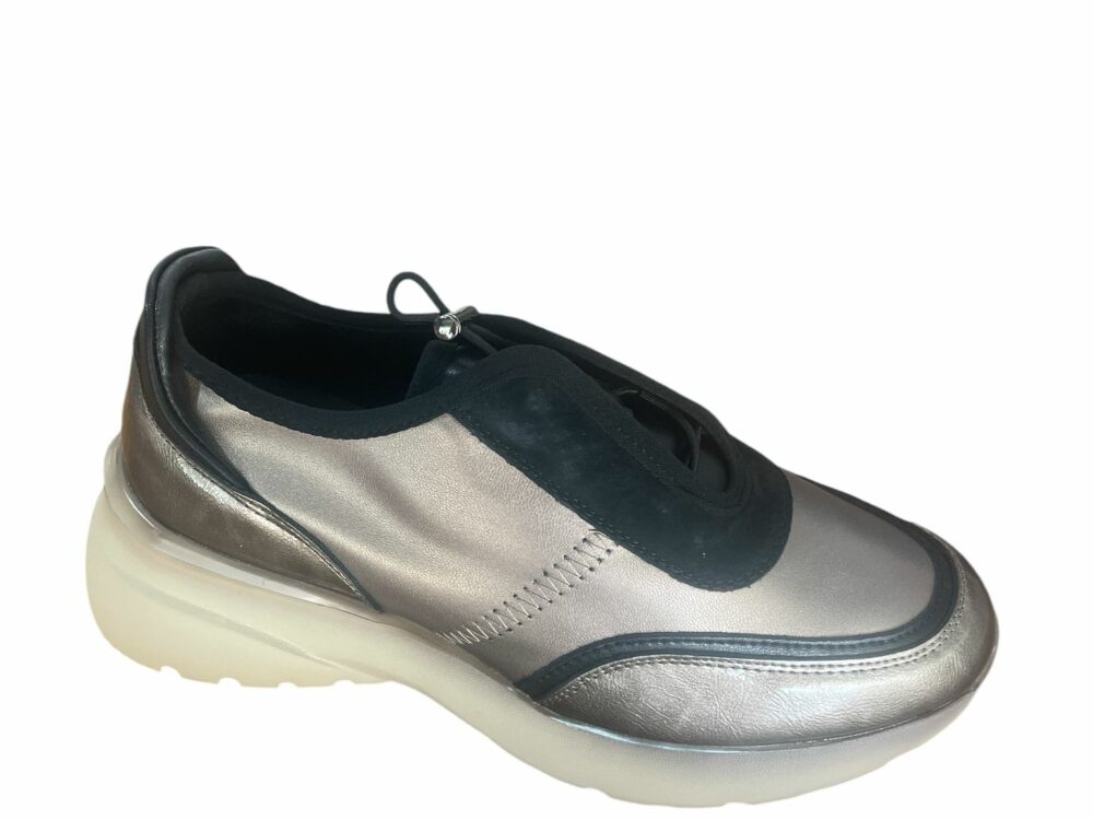 SNEAKERS METALIZADO