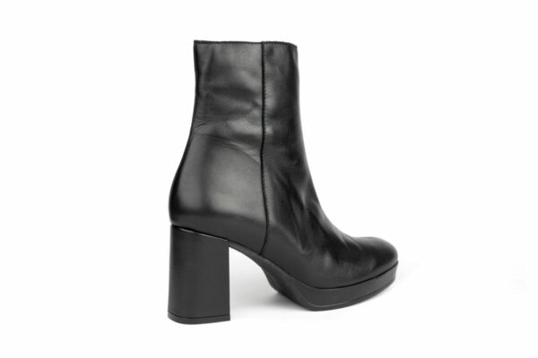 BOTIN JULIE1