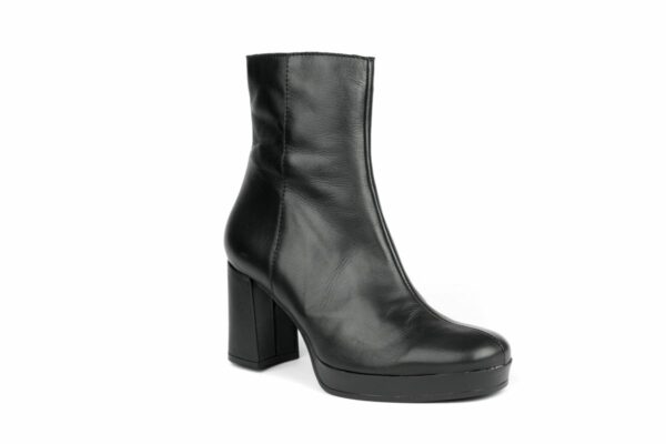 BOTIN JULIE1