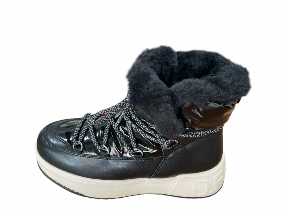 BOTA BOOMB