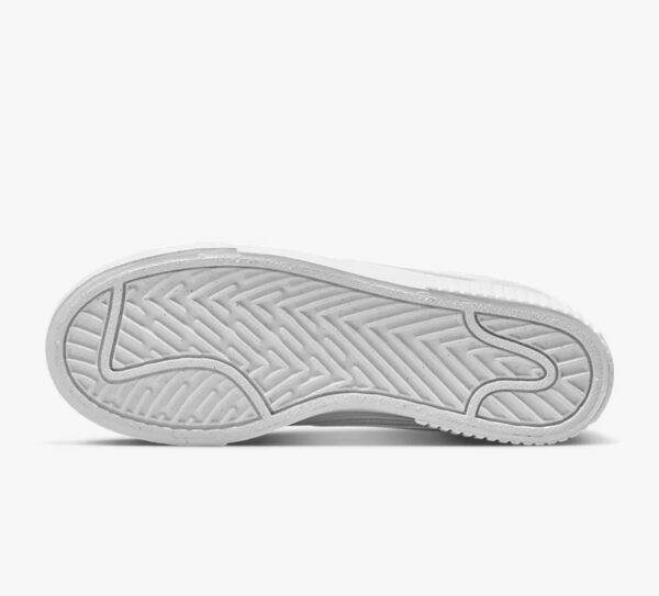 NIKE COURT LEGACY
