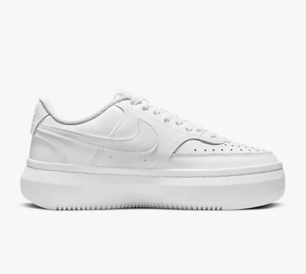 NIKE COURT VISION