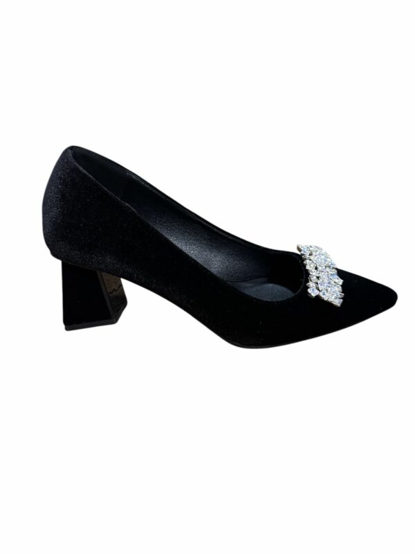 ZAPATO TERCIOPELO BROCHE