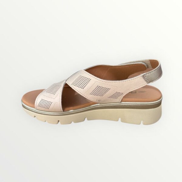 SANDALIA 700