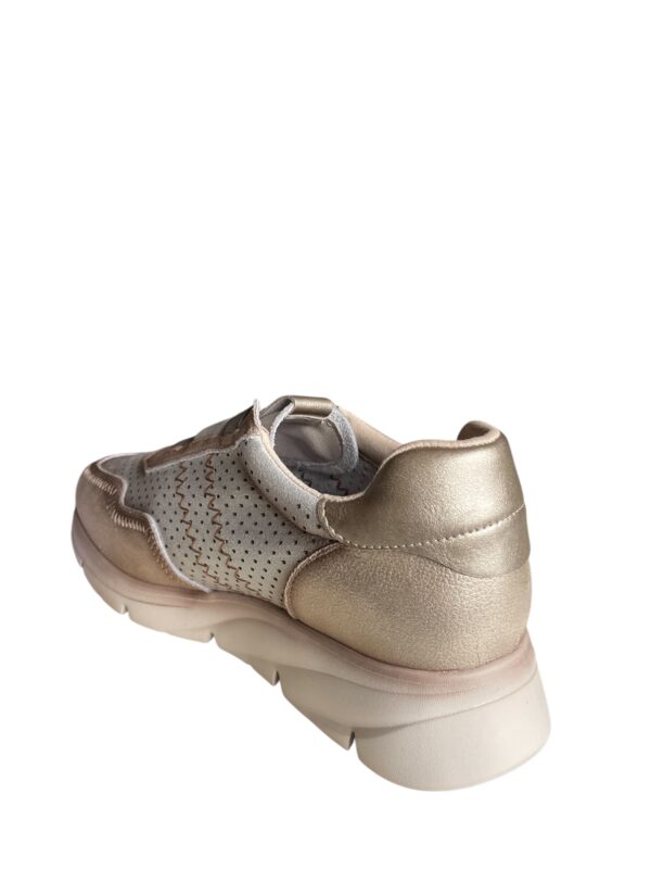 SNEAKERS 186