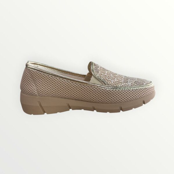 WhatsApp Image 2026-05-02 at 10.55.41 AM (2) ZAPATILLA 241/243