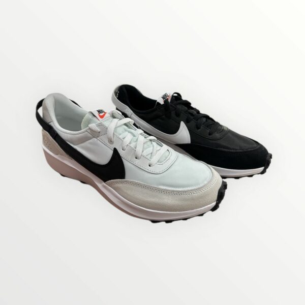 NIKE WAFFLE DEBUT