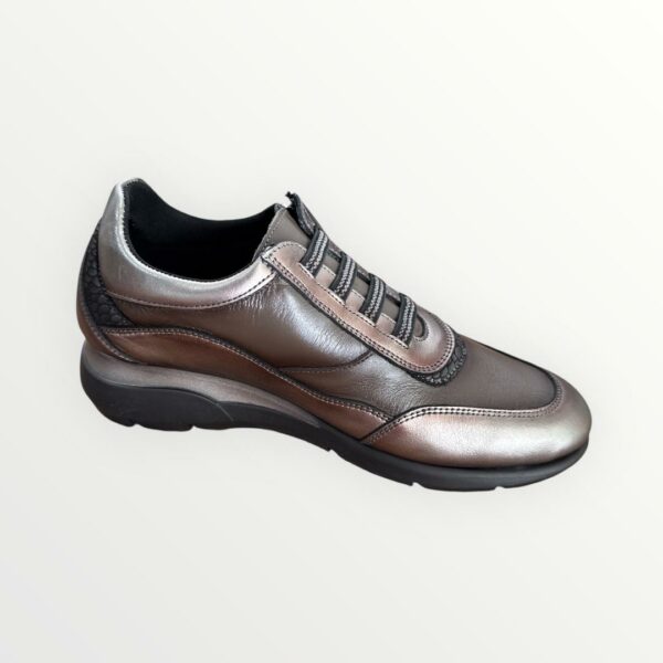 IMG-20250918-WA0009 SNEAKERS 520708