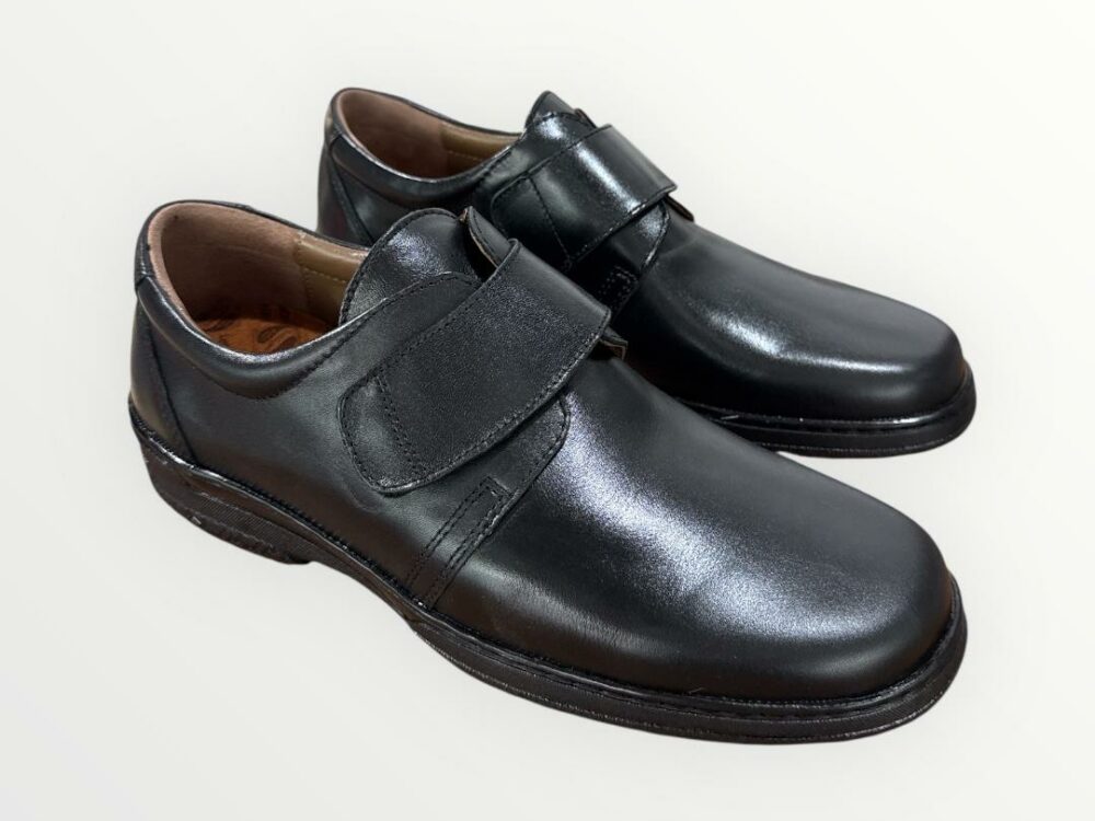 ZAPATO PIEL CON VELCRO