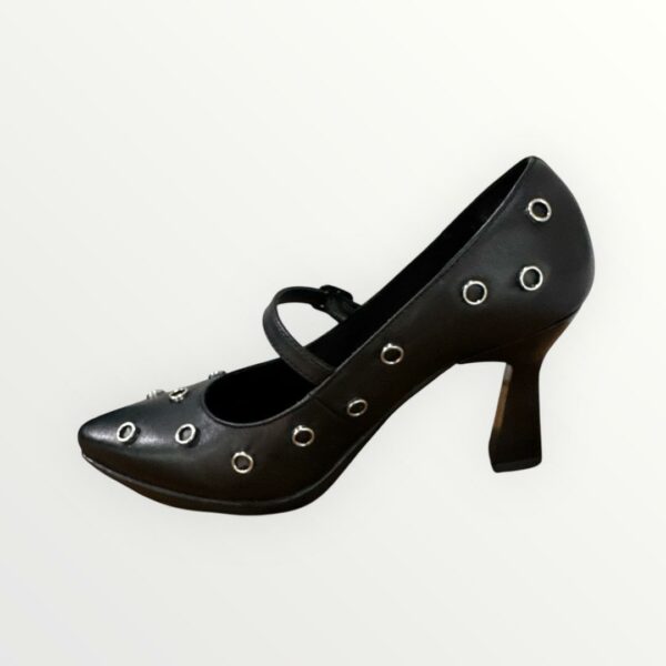 Imagen de WhatsApp 2025-09-08 a las 19.30.06_027331b4 ZAPATO SAGA10