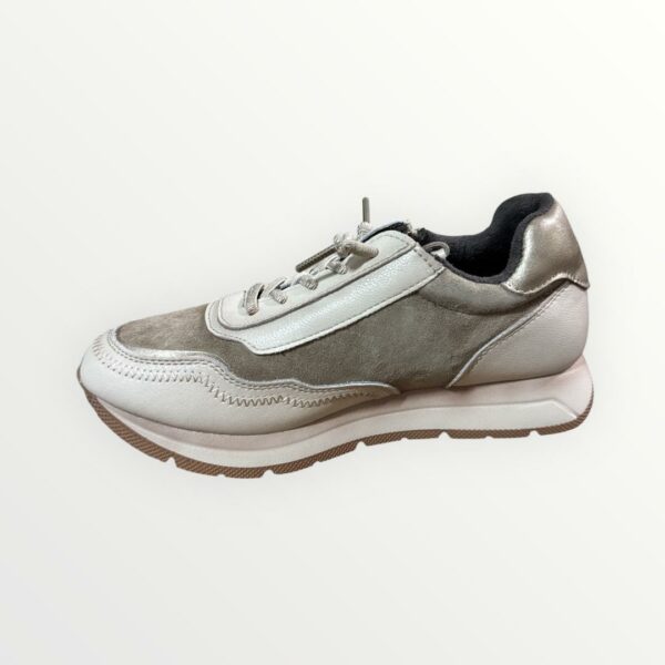 Imagen de WhatsApp 2025-09-10 a las 20.09.27_e959e663 SNEAKERS 3801