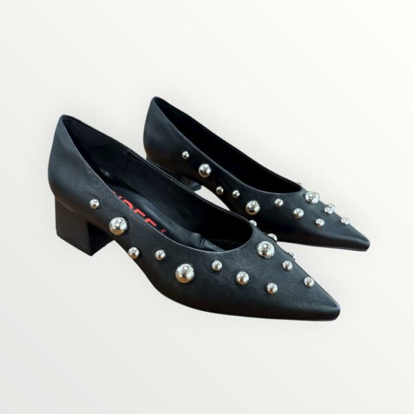 Imagen de WhatsApp 2025-09-30 a las 18.51.43_a3d5de54 ZAPATO RABAT8 PERLAS