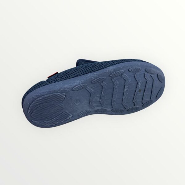 Imagen de WhatsApp 2025-10-11 a las 10.28.49_9bbe9c44 ZAPATILLA ANCHO ESPECIAL