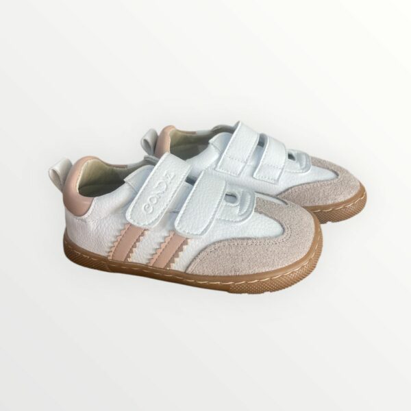 Imagen de WhatsApp 2025-10-14 a las 11.53.12_597e96b8 SNEAKERS CZ139