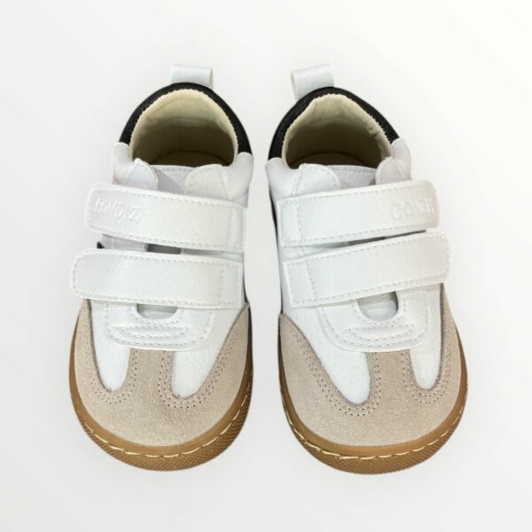 Imagen de WhatsApp 2025-10-14 a las 11.53.12_7d5a9cc7 SNEAKERS CZ139