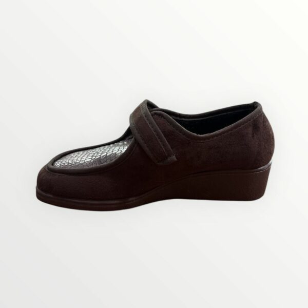 WhatsApp Image 2025-12-23 at 18.03.02 (4) ZAPATILLA 1595 BRILLO