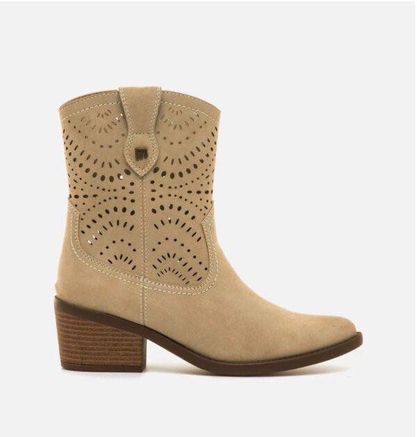 WhatsApp Image 2026-01-29 at 18.33.57 BOTIN TANUBIS PERFORADO