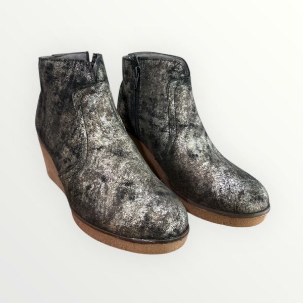 WhatsApp Image 2026-02-04 at 17.21.24 BOTIN CUÑA JASPEADO 10050