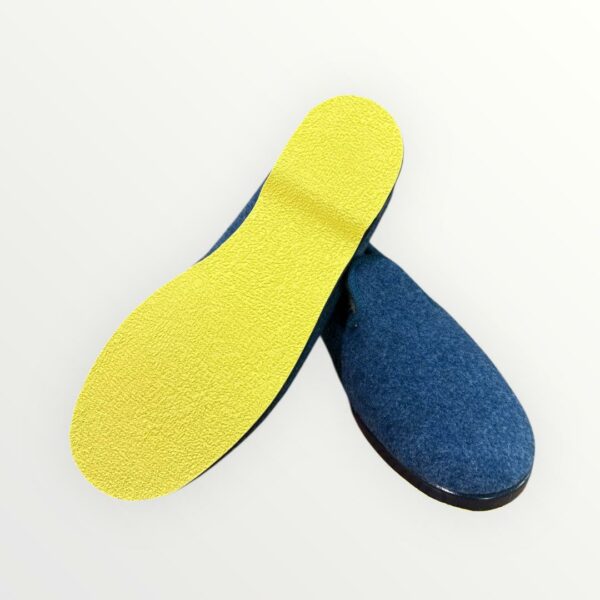 WhatsApp Image 2026-02-04 at 18.53.25 (2) ZAPATILLA 216 INDIGO