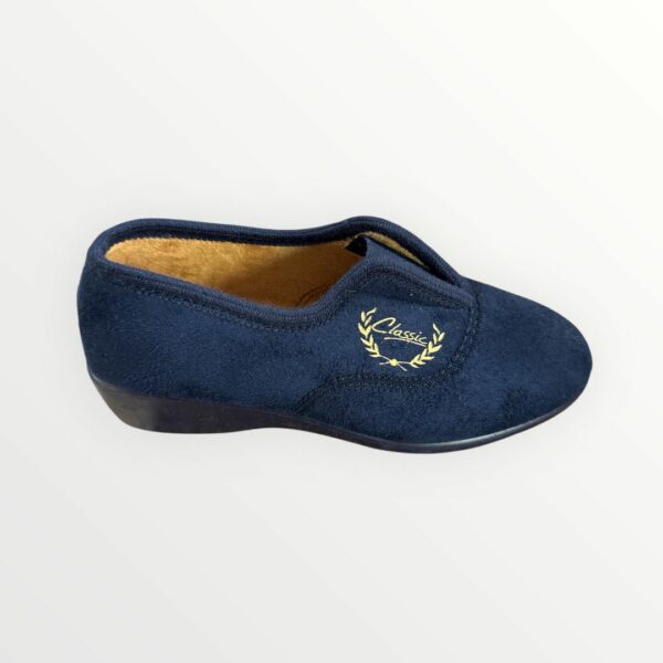 WhatsApp Image 2026-02-09 at 18.00.30 (1) ZAPATILLA CLASSIC 7500