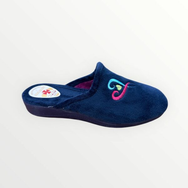 WhatsApp Image 2026-02-09 at 19.45.01 ZAPATILLA DE CASA 5603