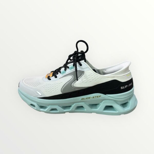 WhatsApp Image 2026-02-23 at 19.35.51 SKECHERS 232921