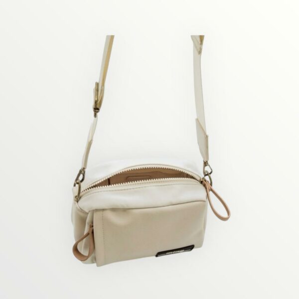 WhatsApp Image 2026-03-07 at 10.31.18 AM (4) BOLSO NACAR MUSTANG