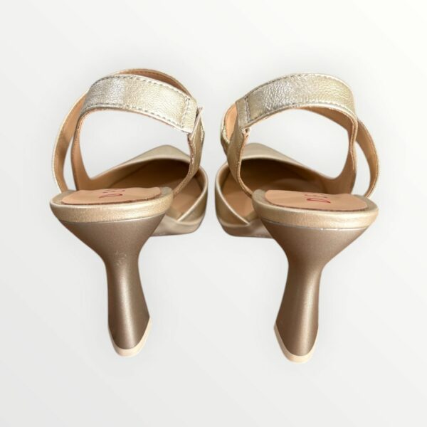 WhatsApp Image 2026-04-01 at 6.07.28 PM (4) ZAPATO SAGA18