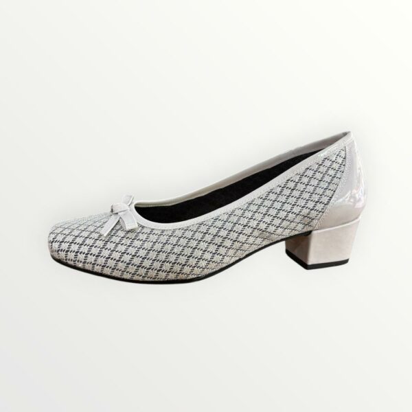WhatsApp Image 2026-04-11 at 11.01.36 AM (1) ZAPATO 81267