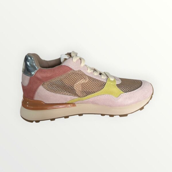 WhatsApp Image 2026-06-10 at 10.23.20 AM (2) SNEAKERS SATER