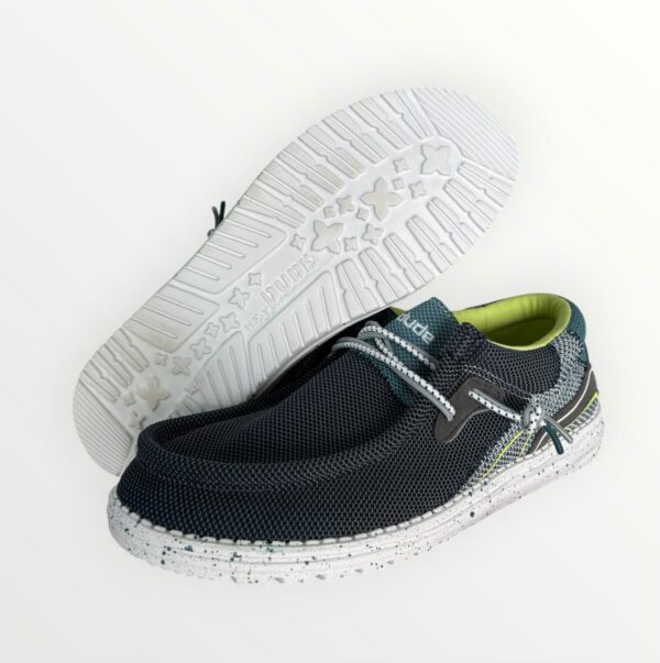 WhatsApp Image 2026-08-10 at 10.52.32 AM (2) SNEAKERS HEY DUDE