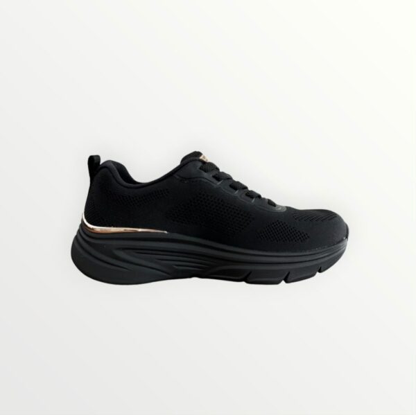 WhatsApp Image 2026-09-16 at 5.50.32 PM (2) SKECHERS 117720